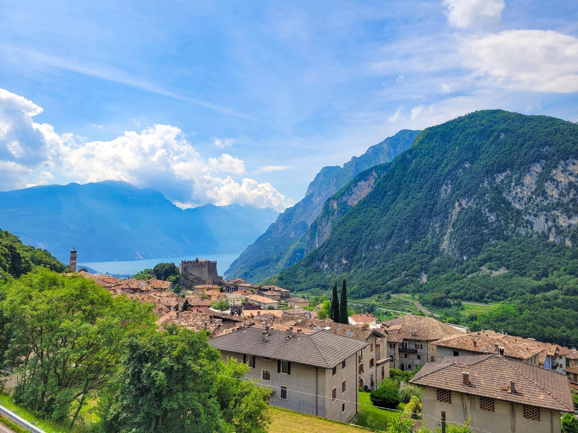 Infinity View Garda Lake Tenno Esterno foto