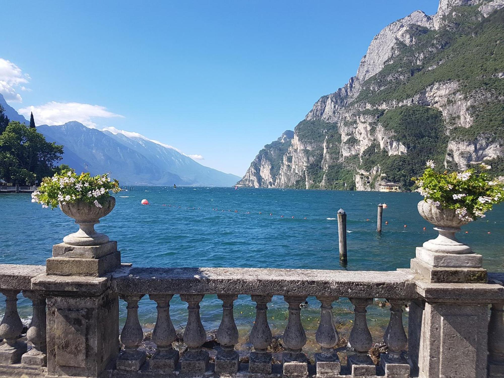 Infinity View Garda Lake Tenno Esterno foto