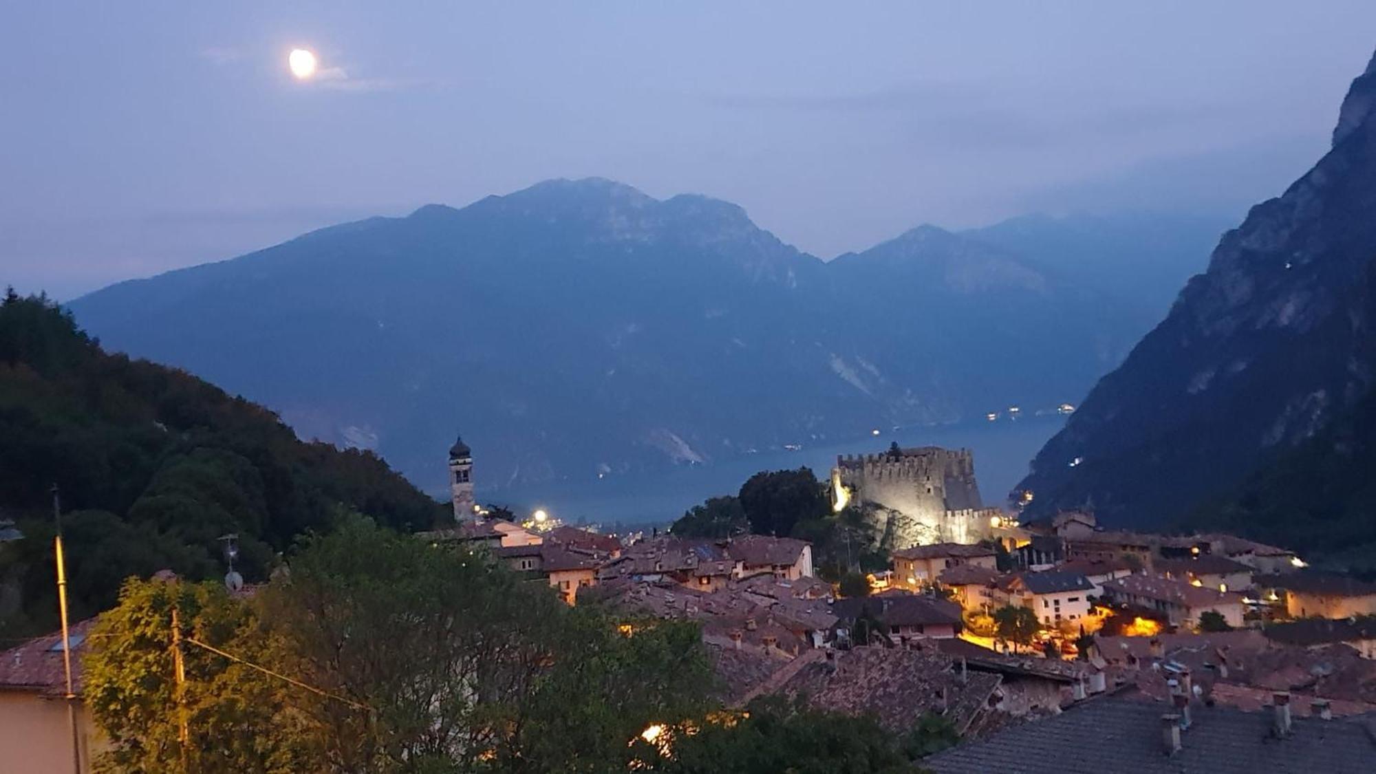 Infinity View Garda Lake Tenno Esterno foto