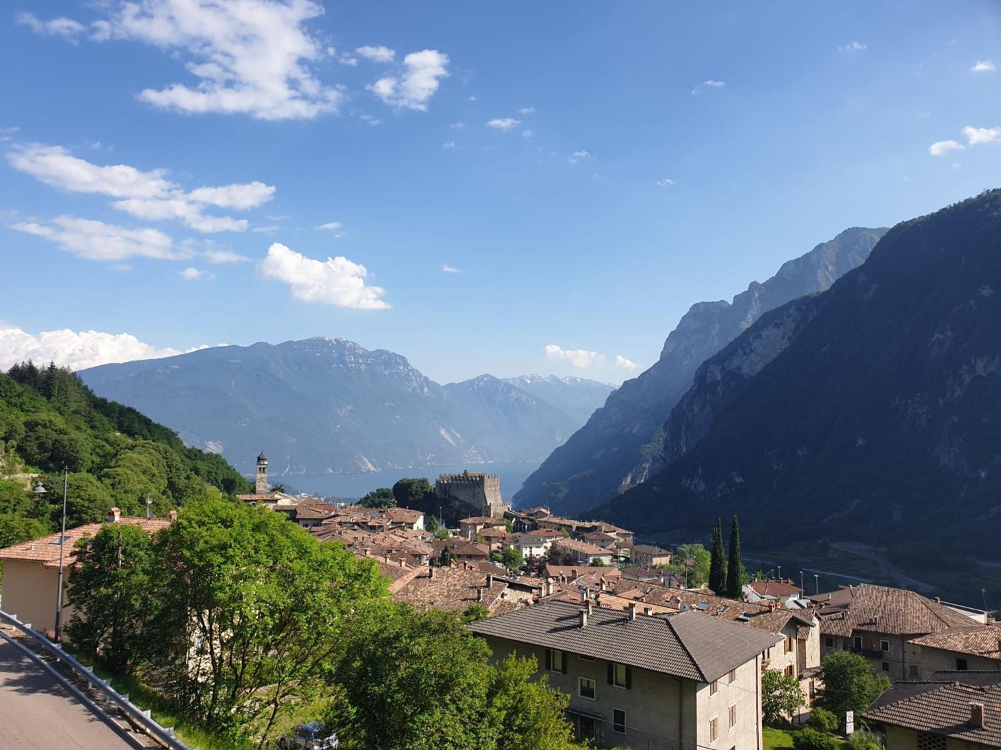 Infinity View Garda Lake Tenno Esterno foto